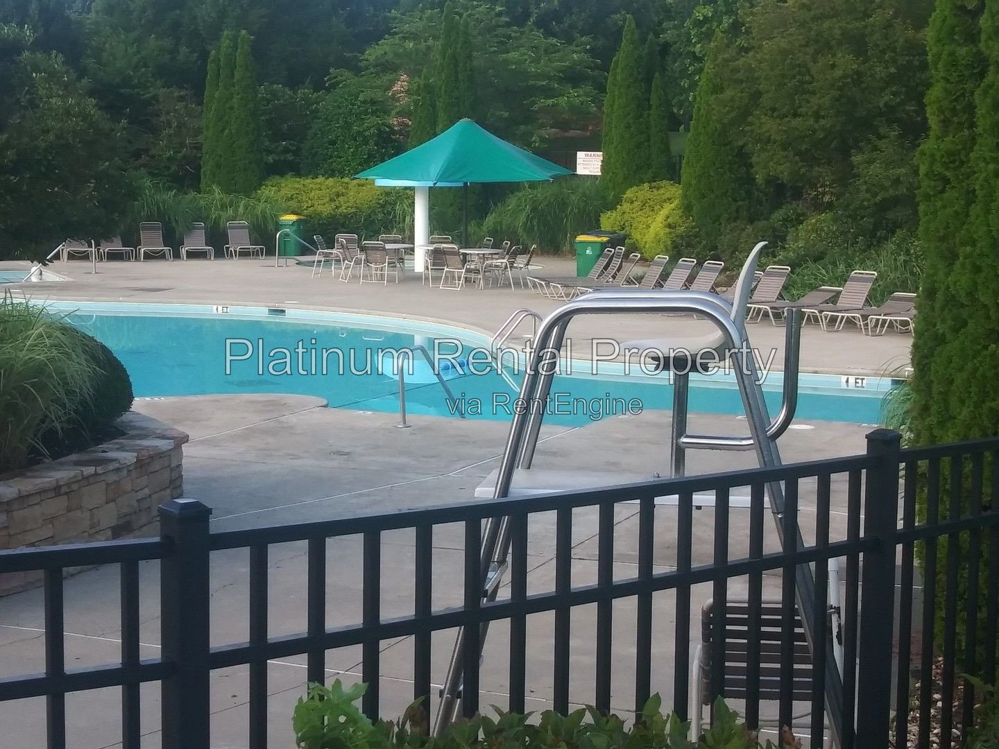 Fabulous, 3 Bedroom, END UNIT townhome in desirable Woodstock by Platinum Property Management Services, Inc. property image