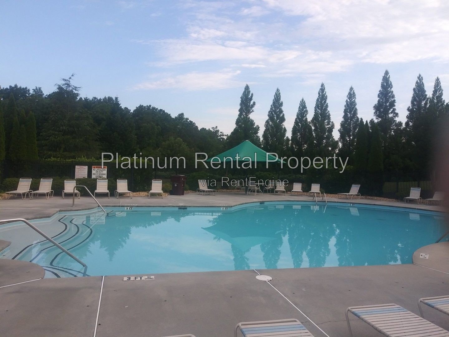 Fabulous, 3 Bedroom, END UNIT townhome in desirable Woodstock by Platinum Property Management Services, Inc. property image