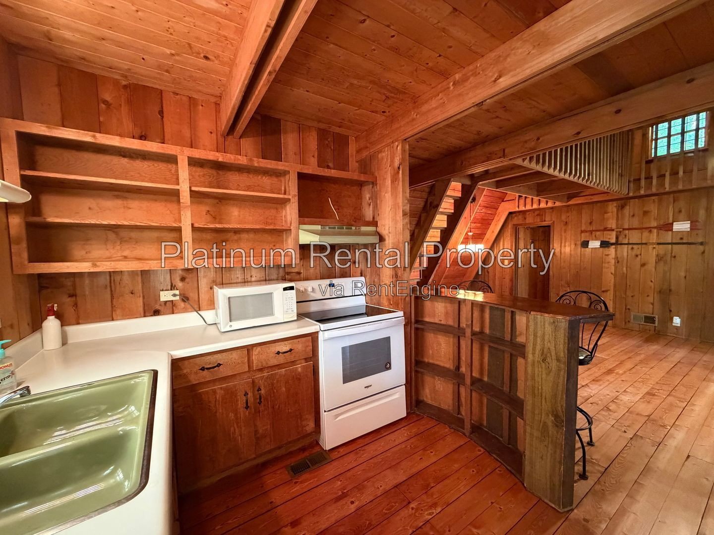 Lake Cottage for rent in Gainesville by Platinum Property Management Services, Inc. property image