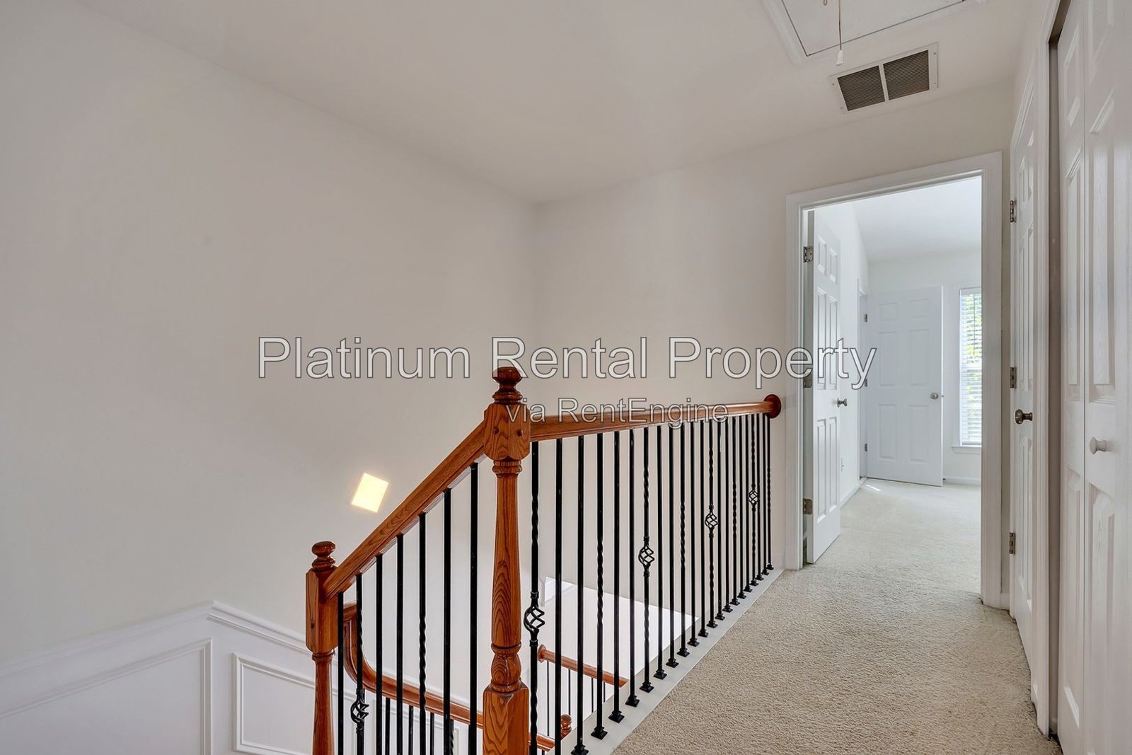 Fabulous, 3 Bedroom, END UNIT townhome in desirable Woodstock by Platinum Property Management Services, Inc. property image