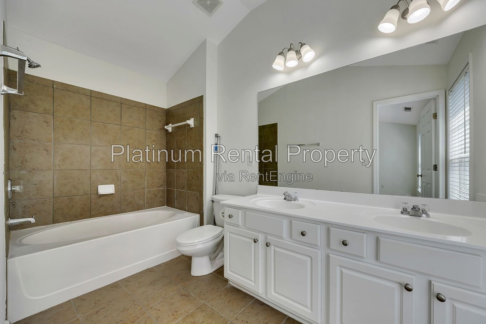 Fabulous, 3 Bedroom, END UNIT townhome in desirable Woodstock by Platinum Property Management Services, Inc. property image