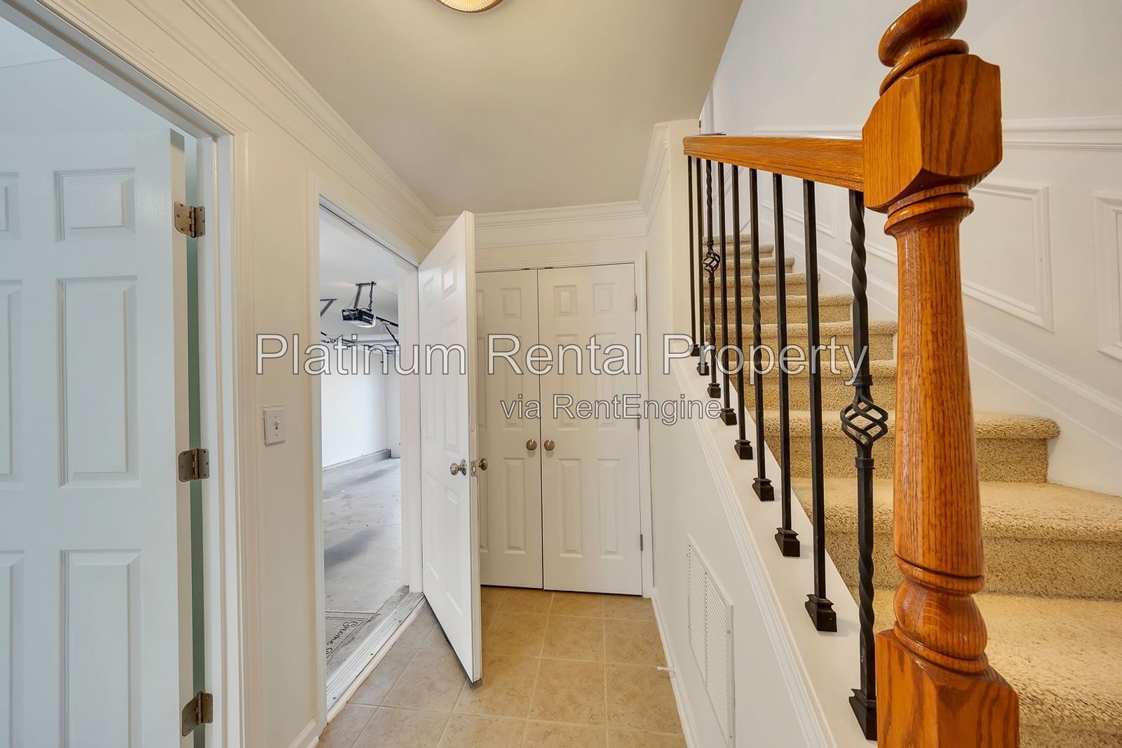 Fabulous, 3 Bedroom, END UNIT townhome in desirable Woodstock by Platinum Property Management Services, Inc. property image