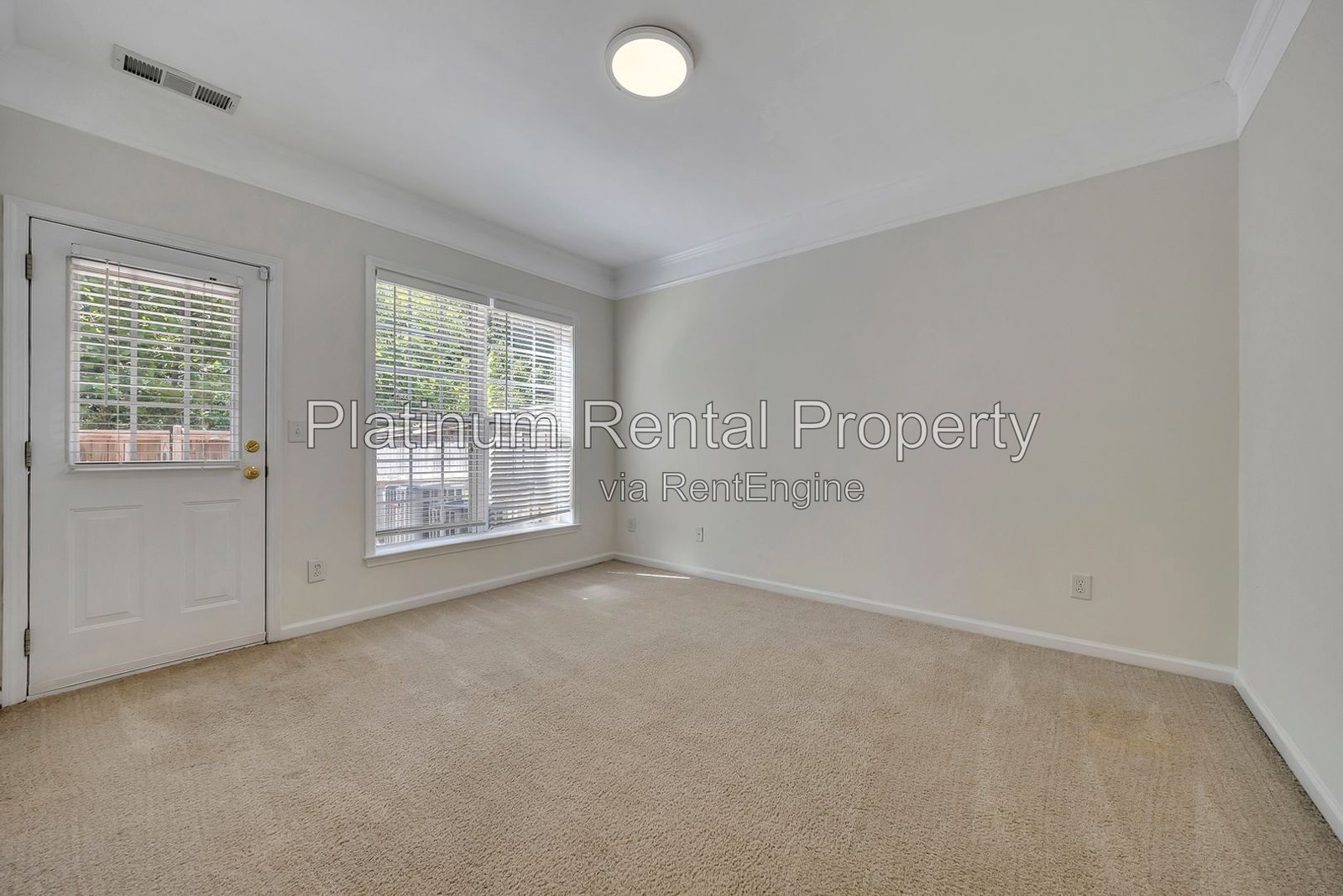 Fabulous, 3 Bedroom, END UNIT townhome in desirable Woodstock by Platinum Property Management Services, Inc. property image
