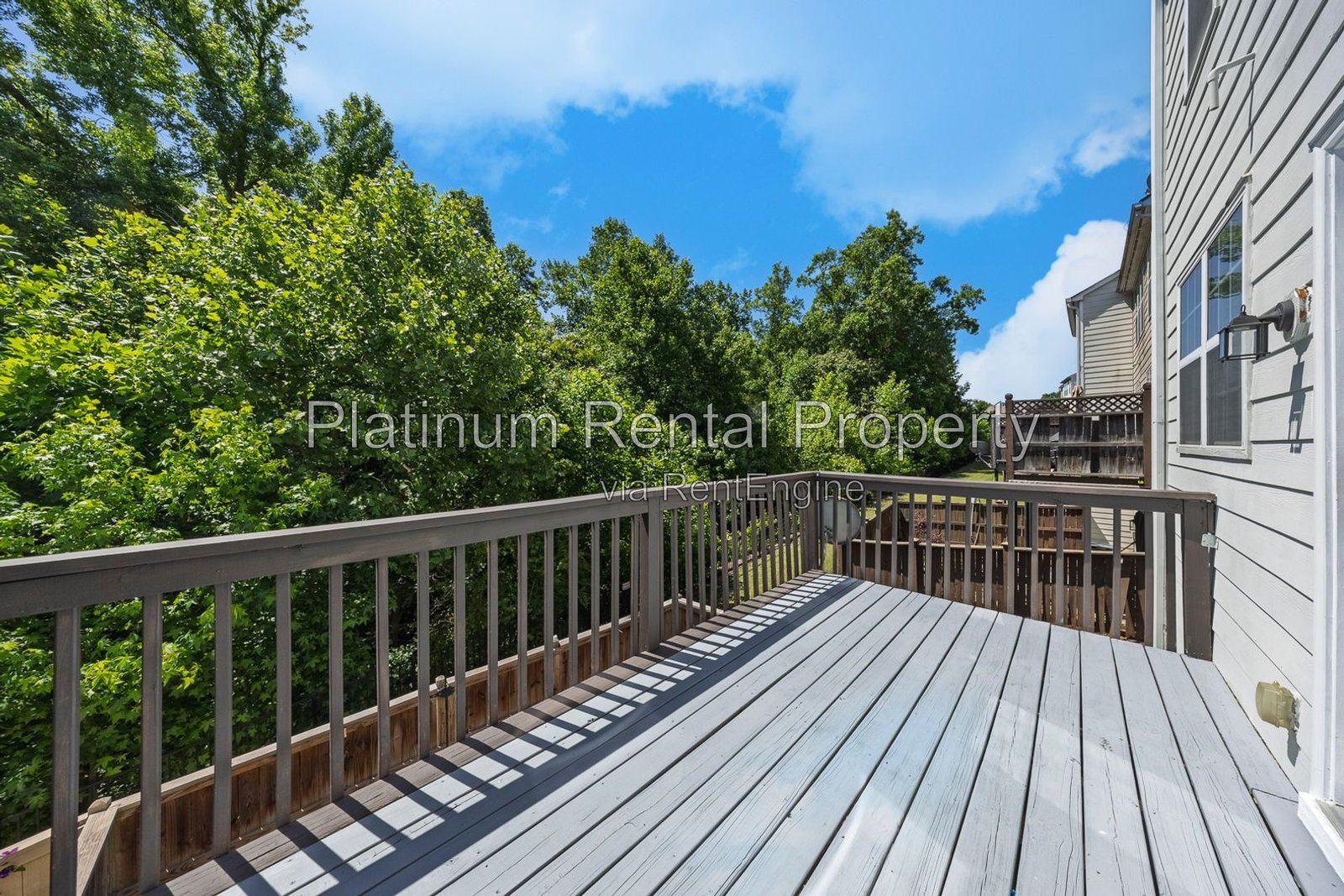 Fabulous, 3 Bedroom, END UNIT townhome in desirable Woodstock by Platinum Property Management Services, Inc. property image