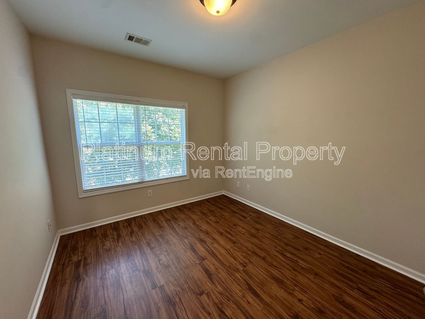 4 Bedroom Brick Townhome in Milton for rent by Platinum Property Management Services, Inc. property image