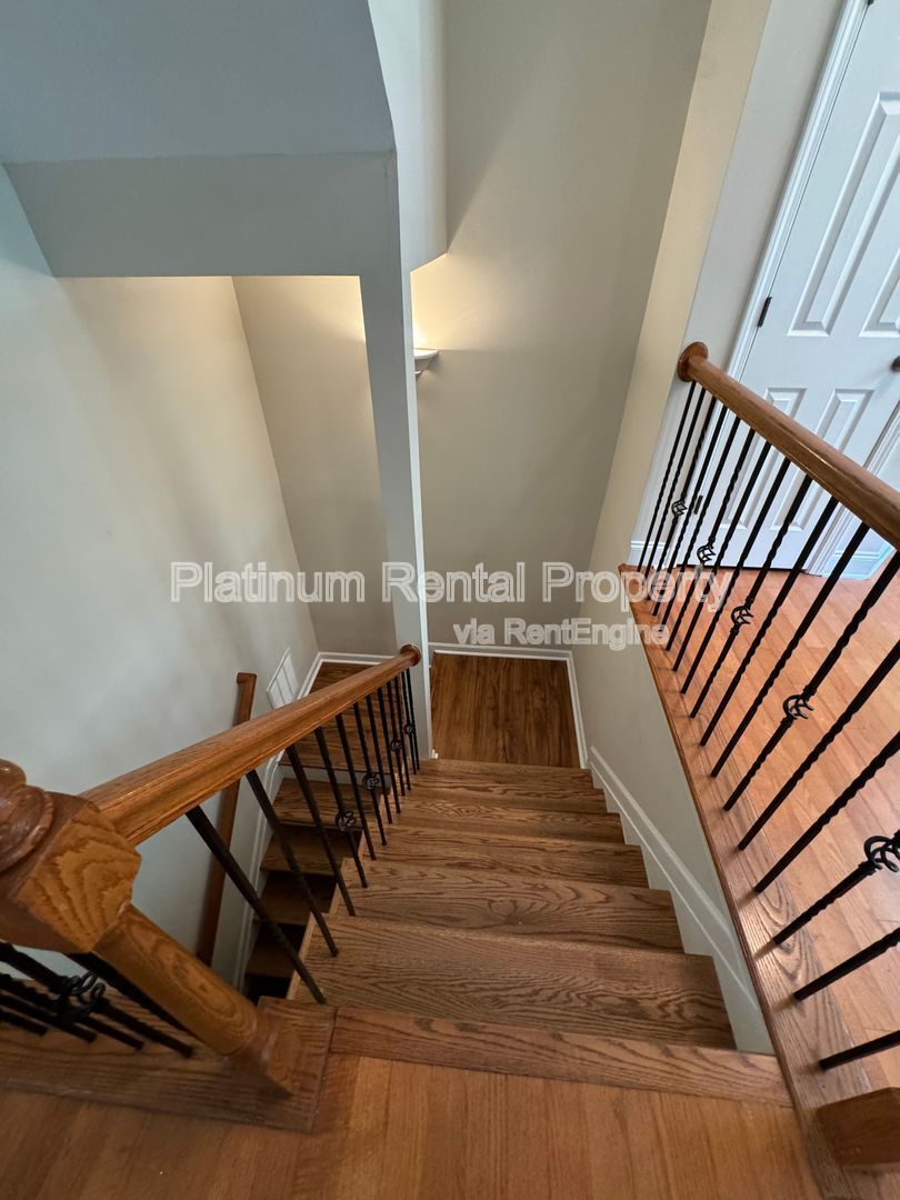 4 Bedroom Brick Townhome in Milton for rent by Platinum Property Management Services, Inc. property image
