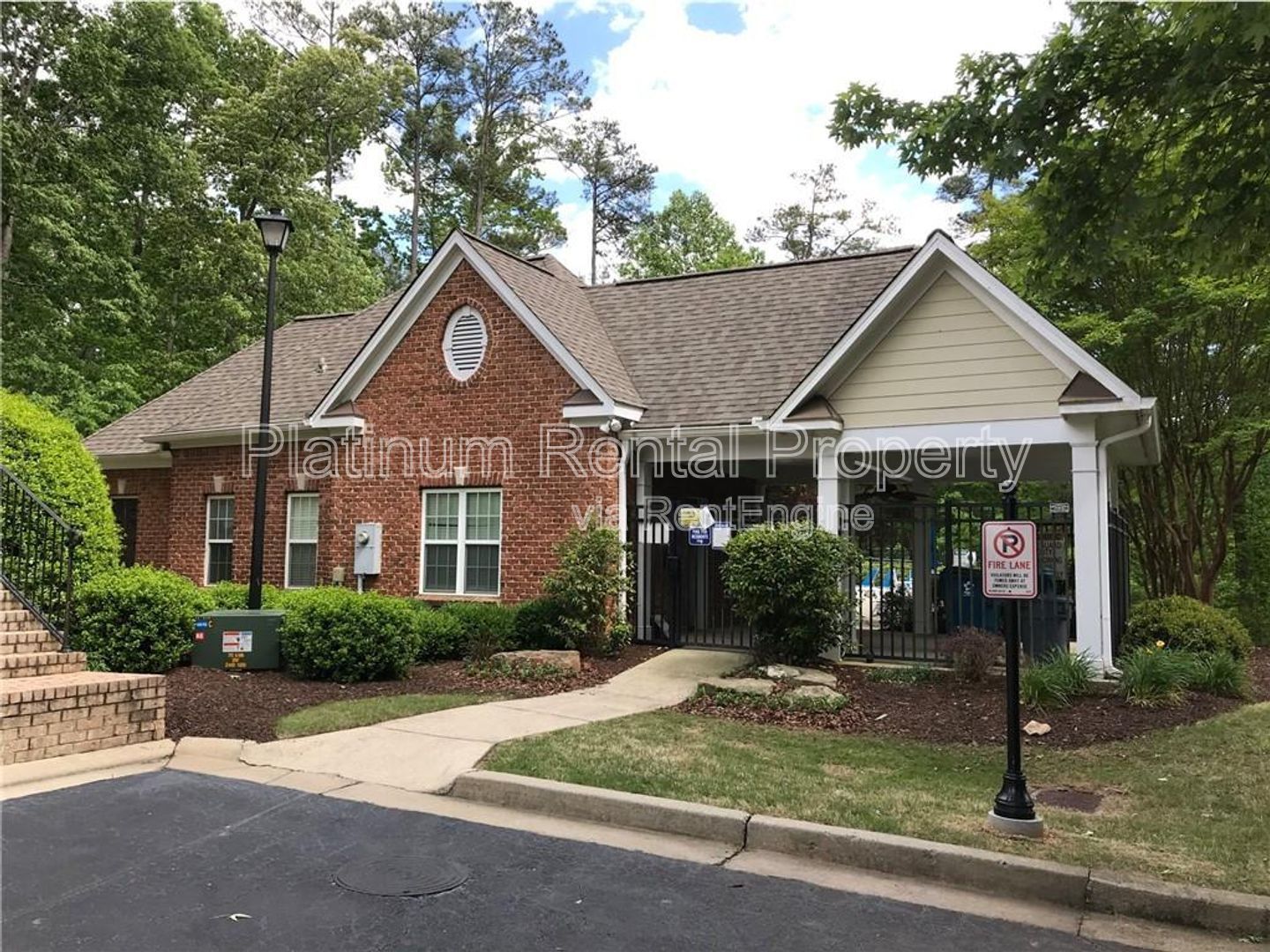 4 Bedroom Brick Townhome in Milton for rent by Platinum Property Management Services, Inc. property image