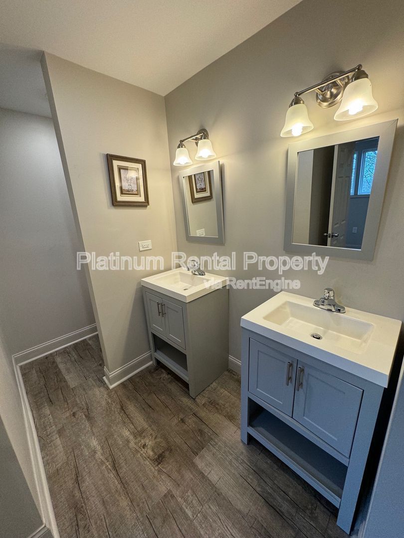 Modern, Industrial 3 bedroom home in Cumming by Platinum Property Management Services, Inc property image