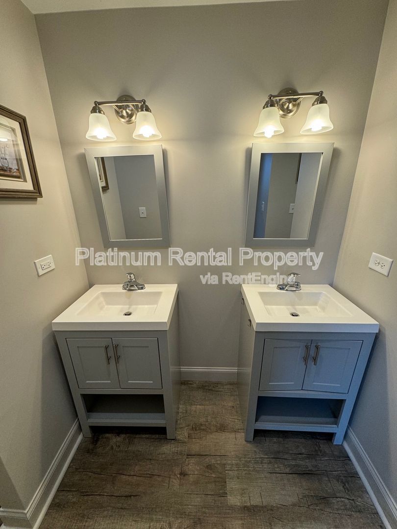 Modern, Industrial 3 bedroom home in Cumming by Platinum Property Management Services, Inc property image